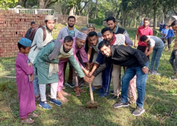 স্থানীয় যুব সমাজ তৈরি করছে মডেল মাদ্রাসা