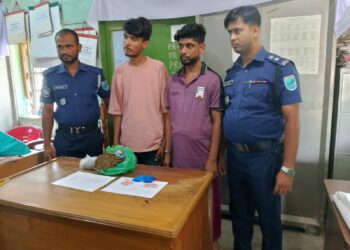 সিংগাইরে দু্ই মাদক কারবারি গ্রেফতার
