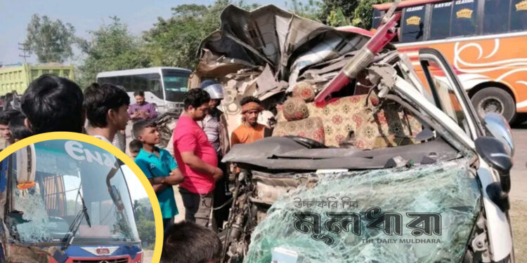 রায়পুরায় বাস-অ্যাম্বুলেন্স সংঘর্ষ; নিহত ১