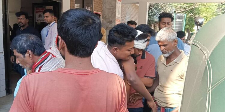 কোর্টে হামলার শিকার ছাত্রদল নেতা
